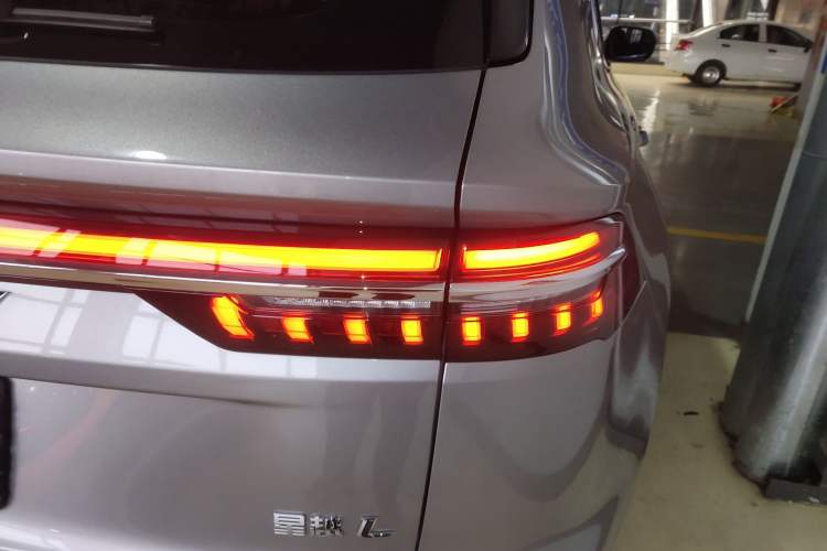 Used Geely Auto Monjaro L 2024 2.0TD High-Power Automatic Two-Wheel Drive Yunqi Version
