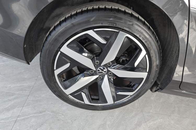 Used Volkswagen Lamando 2024 Lavida L 280TSI DSG Cool & Spicy Edition
