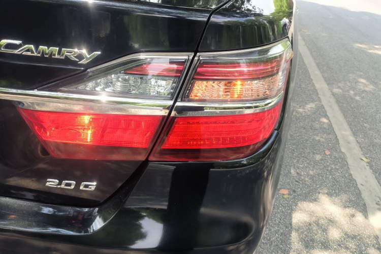 Used Toyota Camry 2016 2.0G 10th Anniversary Leading Edition