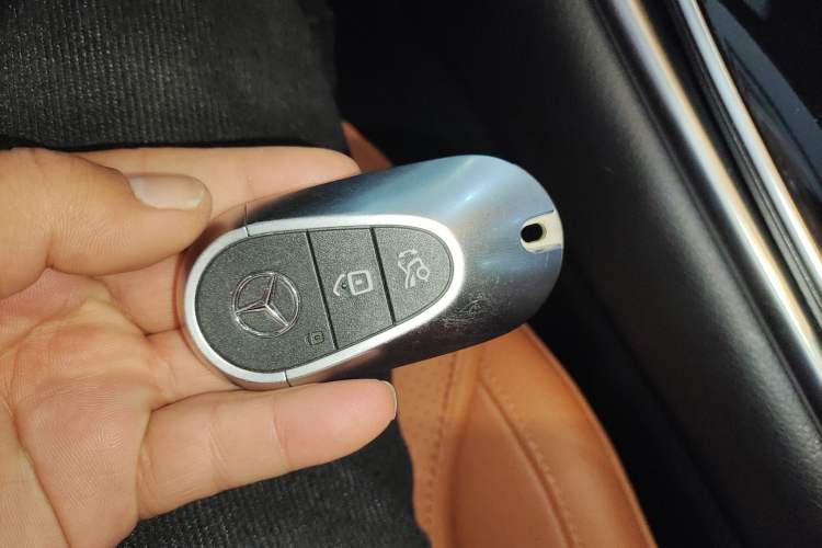 Used Mercedes-Benz GLC 2023 Refreshed GLC 300 L 4MATIC Dynamic Version 7-Seater
