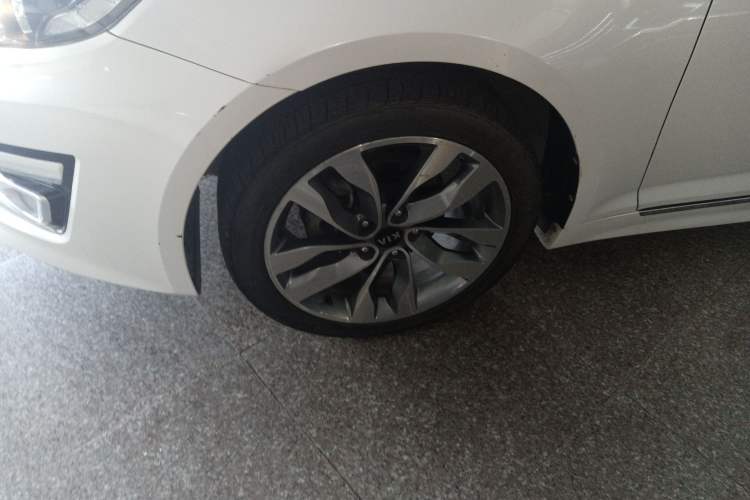 Used Kia K5 2014 2.0L Automatic LUXURY
