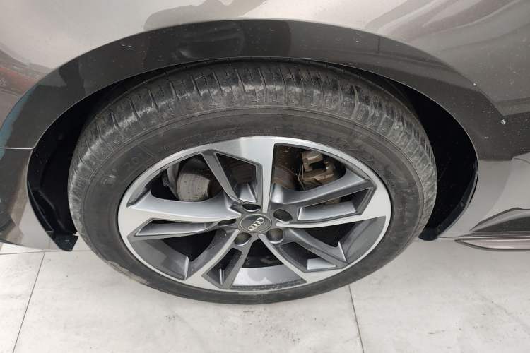 Used Audi A4L 2019 40 TFSI Ambition China VI