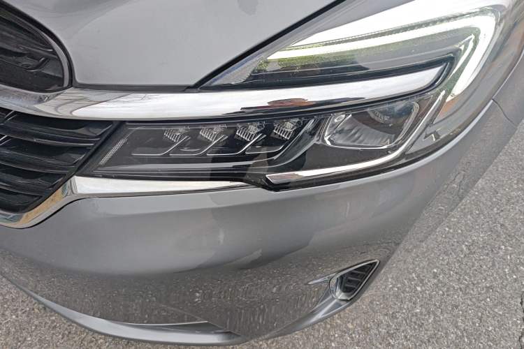 Used Buick GL8 2021 Land Cruiser Executive Class 652T Comfort Model
