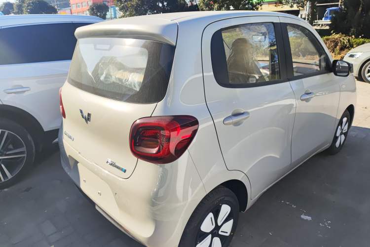 Used Wuling Hongguang MINIEV 2025 Four-Door Version Advanced Edition
