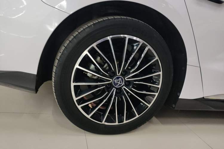 Used BYD Han 2023 EV Champion Edition 506KM Front-Wheel-Drive Premium Model
