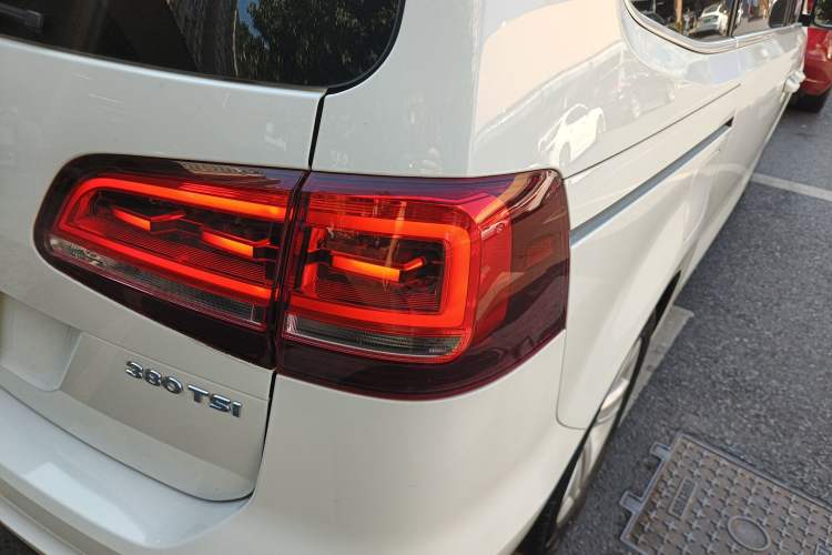 Used Volkswagen Sharan 2016 380TSI Comfort Edition 7-Seater