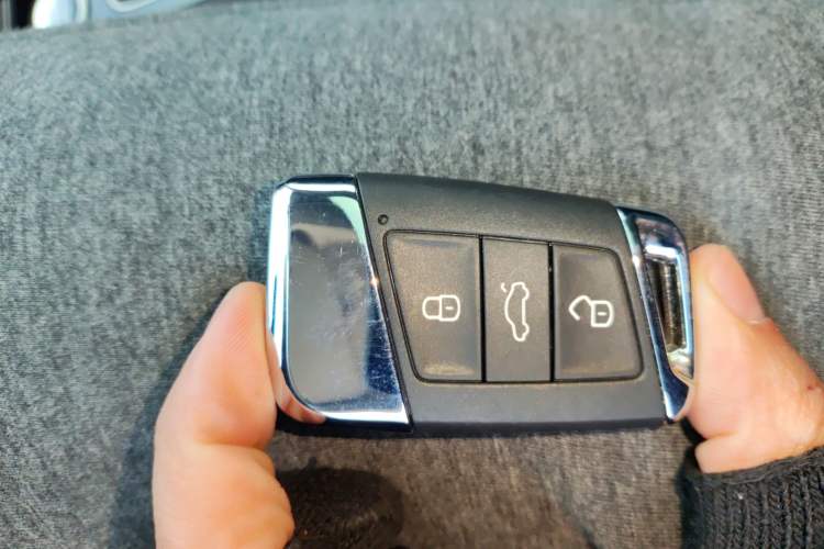 Used Volkswagen Magotan 2018 Facelift 330TSI DSG Luxury Model
