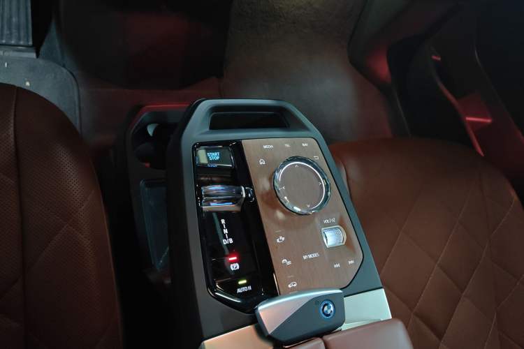 Used BMW iX 2022 xDrive50
