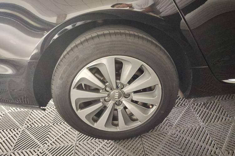 Used Audi A6L 2014 30 FSI Comfort Model
