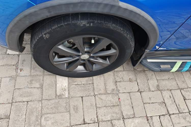 Used BYD Yuan New Energy 2018 EV360 Smart Connect Cool Edition
