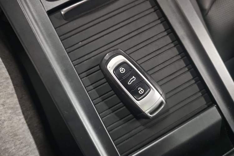 Used Geely Auto Emgrand 2018 1.5L CVT Upward Connect Edition
