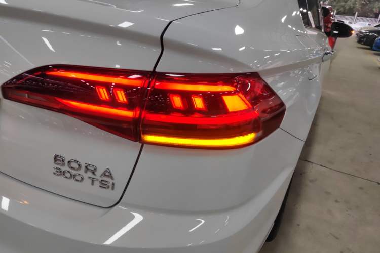 Used Volkswagen Bora 2023 300TSI DSG Prestige Edition
