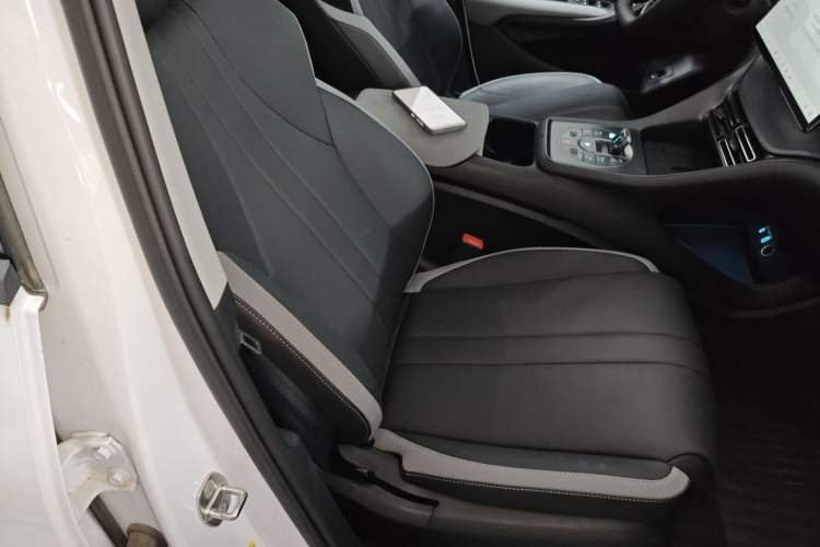 Used BYD Sealion 05 DM-i 2025 DM-i Smart Drive 115KM Flagship Model
