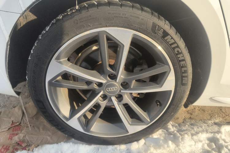 Used Audi A4L 2018 30th Anniversary Edition 40 TFSI Sport Edition
