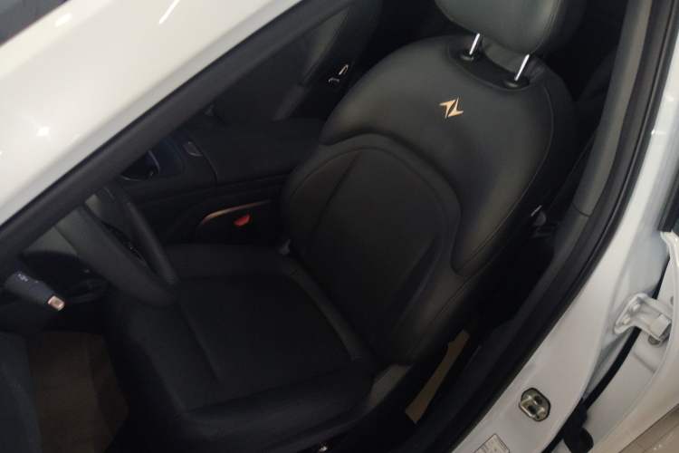 Used  eπ008 2024 210Max Range-Extended Version 6 Seats