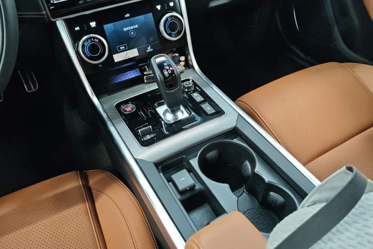 Used Jaguar XEL 2024 2.0T 250 PS R-DYNAMIC S Advanced Sport Edition
