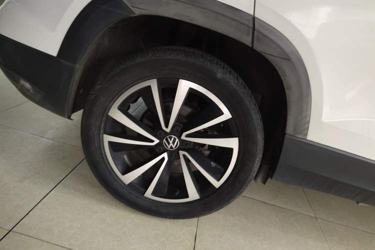 Used Volkswagen Tharu 2020 280TSI Two-Wheel Drive Luxury Plus Version China VI Standard
