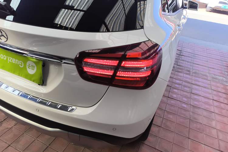 Used Mercedes-Benz GLA 2017 GLA 200 Fashion Model