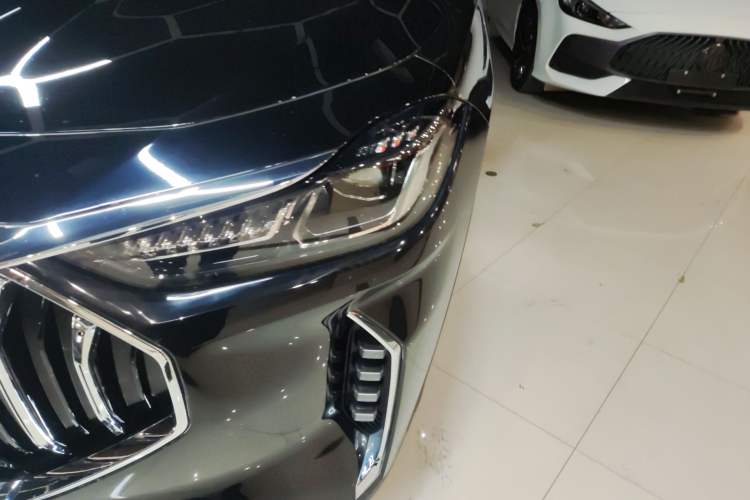 Used JETOUR X70 PLUS 2023 1.6T DCT Stronger 5-Seater
