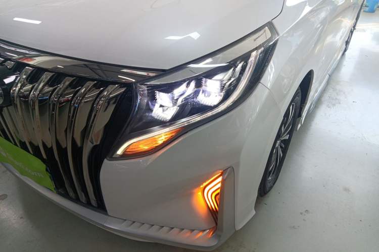 Used GAC Trumpchi M8 2021 Revised Version Lingxiu Series 390T Luxury Edition
