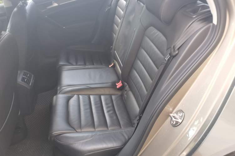 Used Volkswagen Golf 2016 230TSI Automatic Luxury Version
