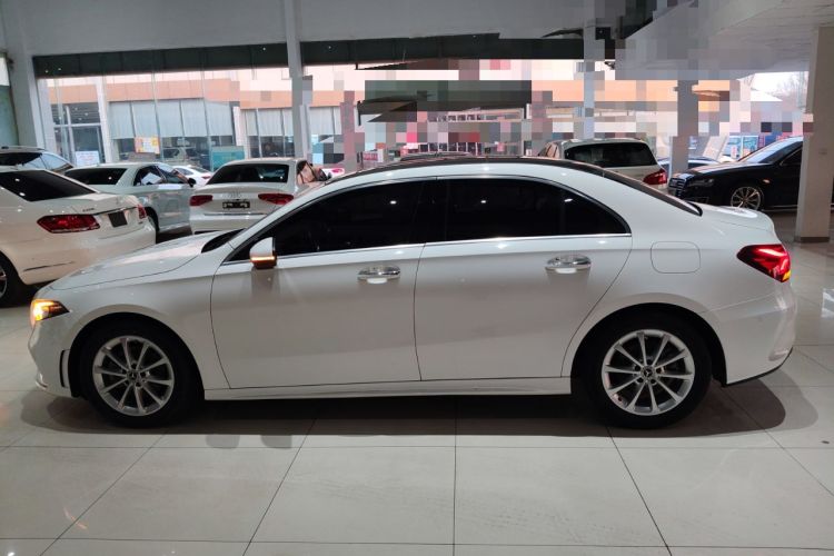 Used Mercedes-Benz A-Class 2021 A 200 L Sport Sedan Fashion Model
