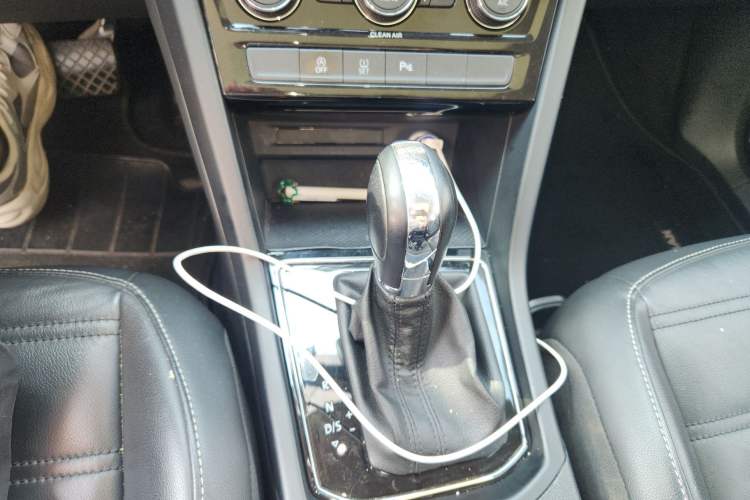 Used Volkswagen Touran 2016 Volkswagen Touran L 280TSI DSG Comfort Edition
