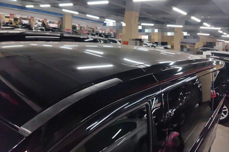 Used Mercedes-Benz V-Class 2017 V 260 Avantgarde Edition
