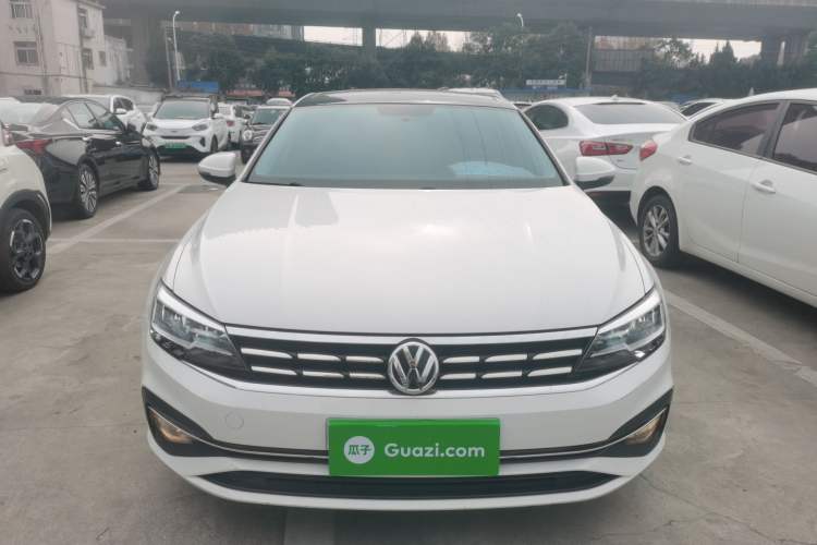 Used Volkswagen Lamando 2019 230TSI DSG Fashion Edition China V Standard
