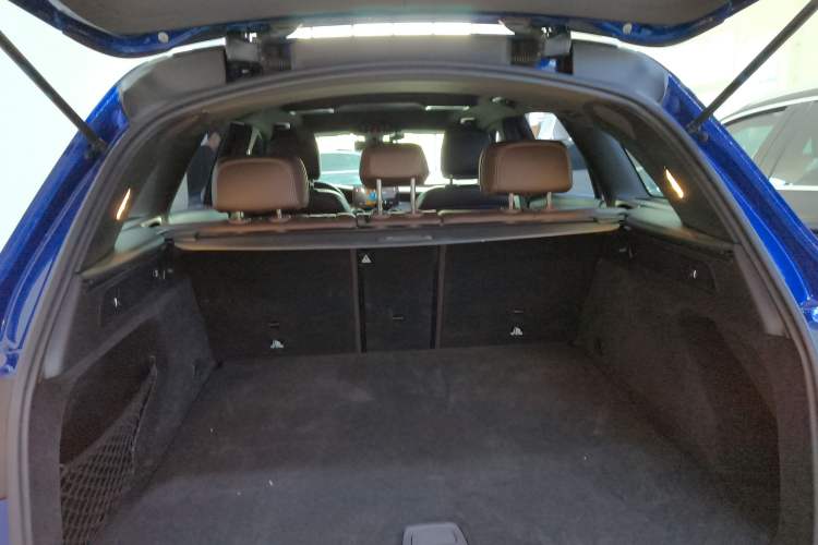 Used Mercedes-Benz GLC 2021 GLC 260 L 4MATIC Dynamic Edition
