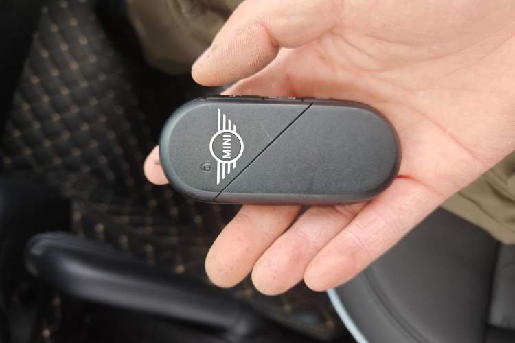 Used  Electric MINI COOPER 2024 456km COOPER E Classic Edition