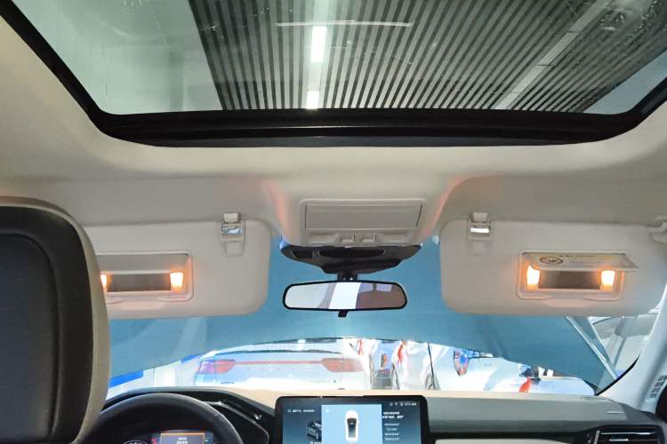 Used Ford Escape 2020 EcoBoost 245 Two-Wheel-Drive Titanium Edition
