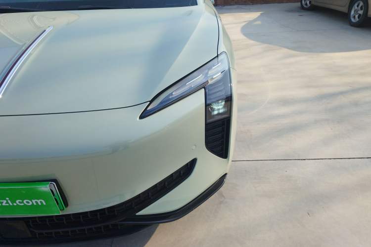 Used Hongqi EH7 2024 600 Pro
