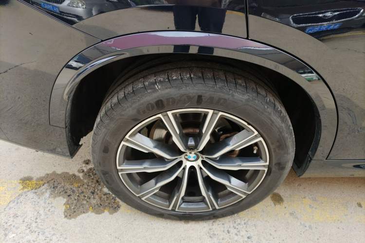 Used BMW X5 2022 Restyled xDrive 30Li Luxury Version M Sport Package
