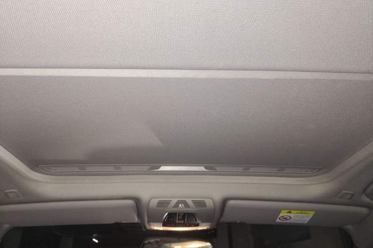 TDK.VehicleDetails.img