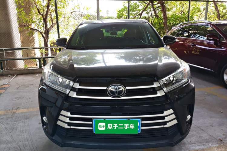 Used Toyota Highlander 2018 2.0T Four-Wheel Drive Luxury Version 7 Seats China VI Standard

