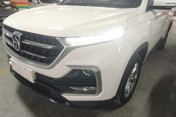 Used Baojun 530 2018 1.5T Manual Luxury Model China V Standard
