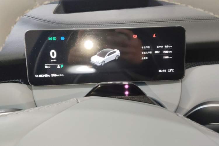 Used Nio ET5 2025 75 kWh
