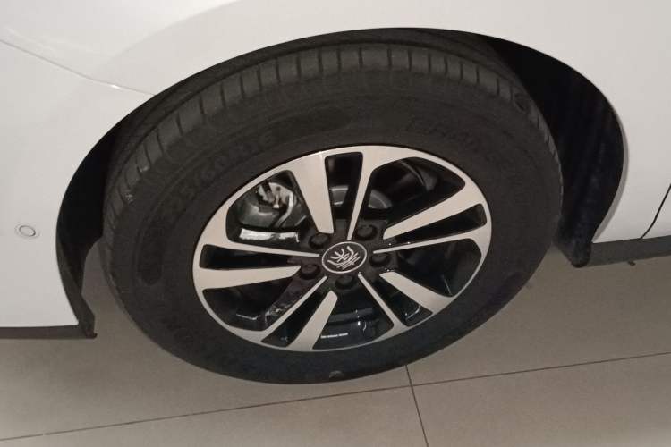 Used BYD Qin PLUS 2025 DM-i Smart Drive 120KM Superior Model