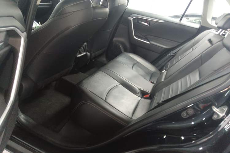 Used Toyota Wildlander 2020 2.0L CVT Two-Wheel Drive Luxury Edition