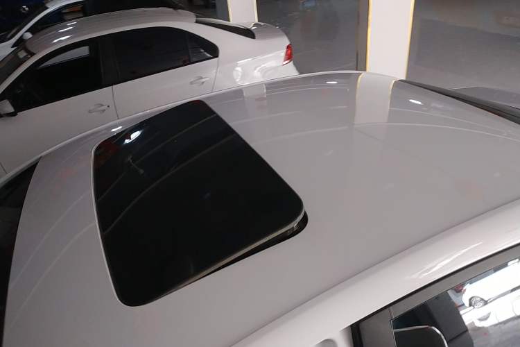 Used Chevrolet Monza 2021 320 Automatic Enjoyment Sunroof Edition
