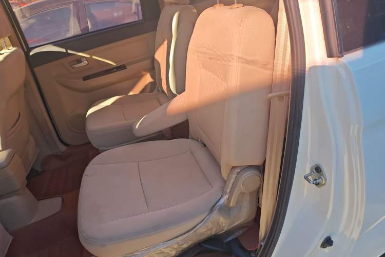 Used BAIC Weiwang M30 2017 1.5L M30S Standard DAM15DL