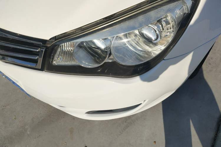 Used Roewe 350 2015 1.5L Manual Luxury Sunroof Edition
