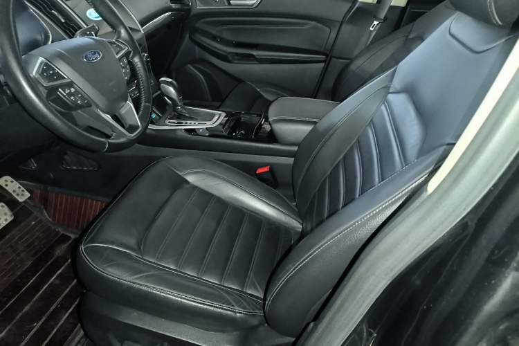 Used Ford Edge 2016 EcoBoost 245 Four-Wheel Drive Titanium Edition 7-Seater