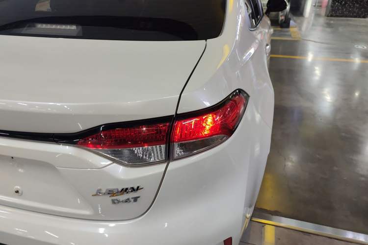 Used Toyota Levin 2019 185T CVT Luxury Edition China VI Standard
