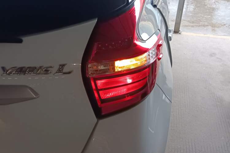 Used Toyota YARiS L 2016 Revised 1.5E CVT Charming Edition
