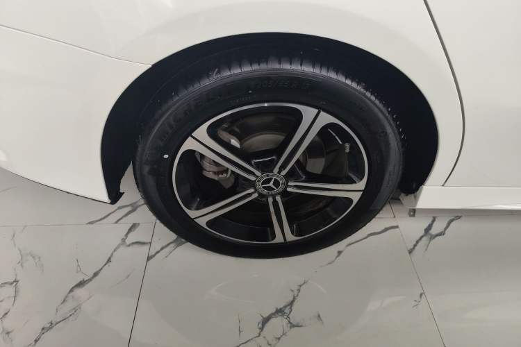 Used Mercedes-Benz A-Class 2022 Revised Version A 200 L Sport Sedan Fashionable Style
