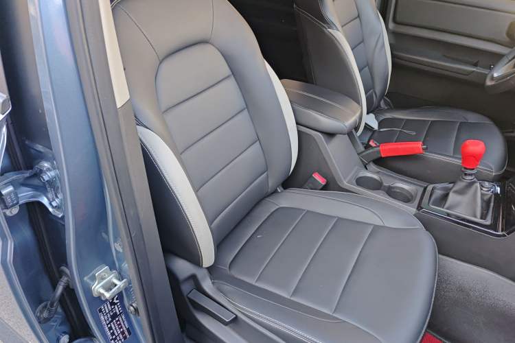 Used Wuling Hongguang PLUS 2019 1.5T Manual Luxury 7-Seater