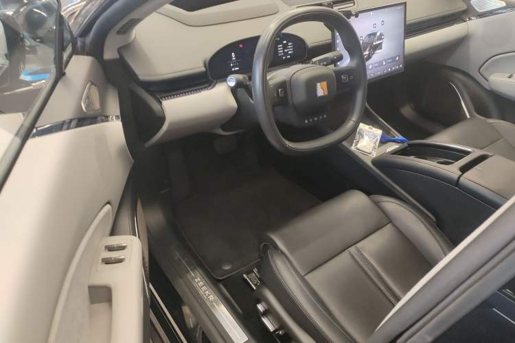 Used Zeekr 007 2024 Rear-Drive Enhanced Version 75 kWh
