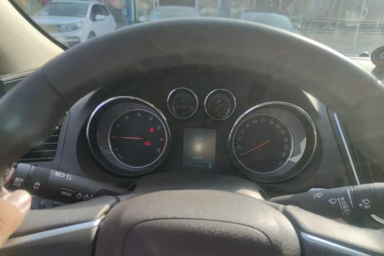 Used Buick Regal 2015 2.0L Leading Fashion Edition
